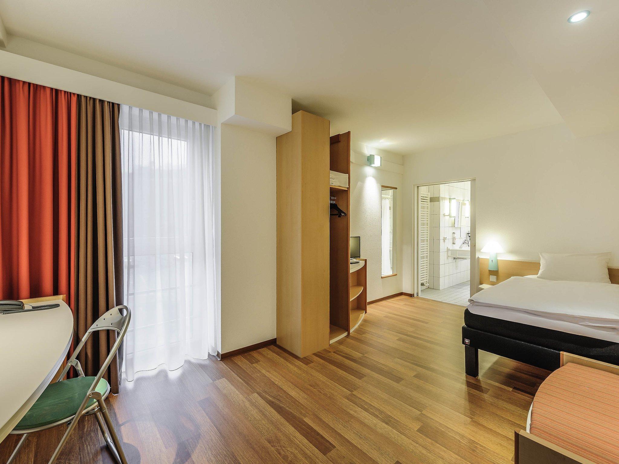 Ibis Hotel Wuerzburg City Exterior photo