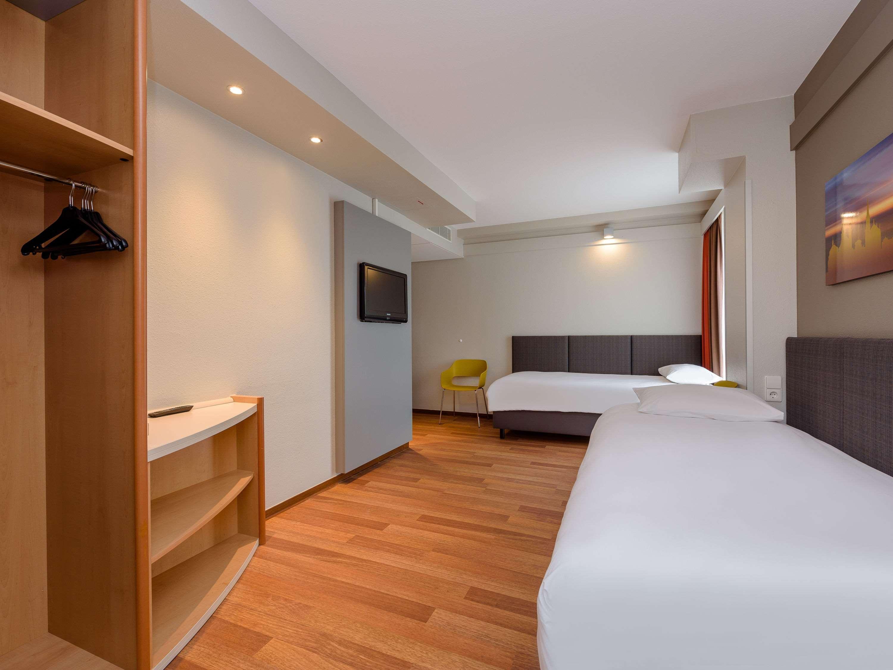 Ibis Hotel Wuerzburg City Exterior photo
